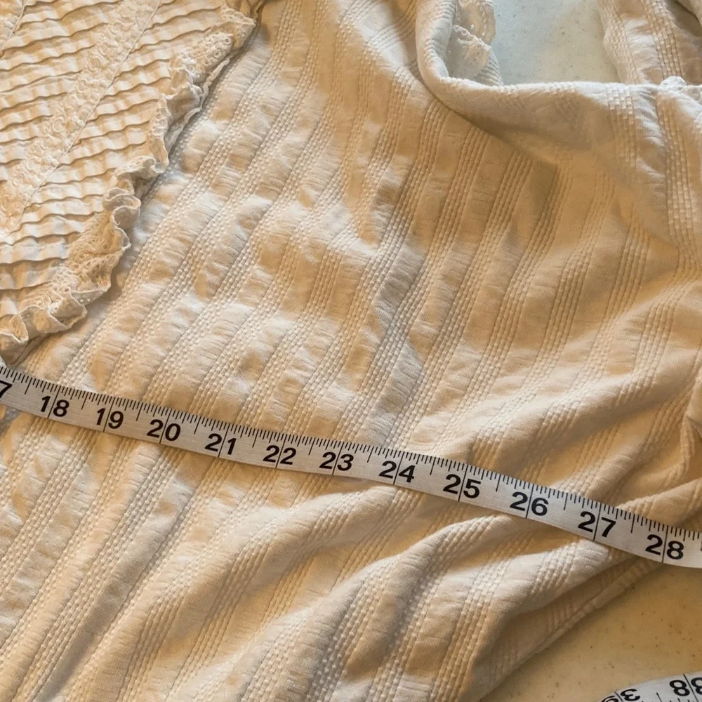 Free People Cream Ruffle Lace Pullover Cropped Top - Picture 11 of 12